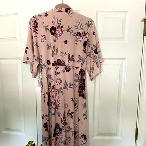 Jessica Simpson Maternity Dress - Pink floral Size Medium